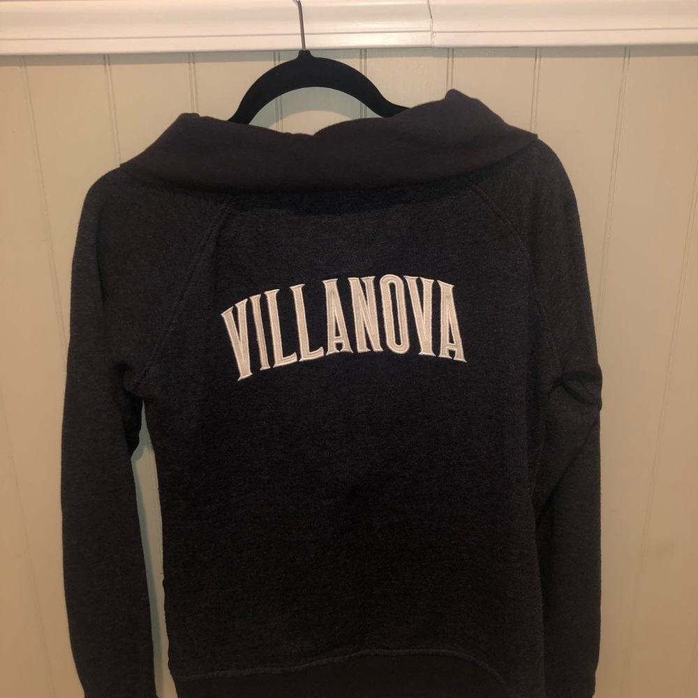 Villanova zip up